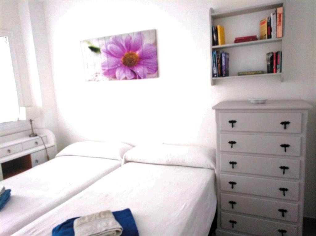 פואנגירולה Rentcostadelsol Los Boliches Penelope מראה חיצוני תמונה